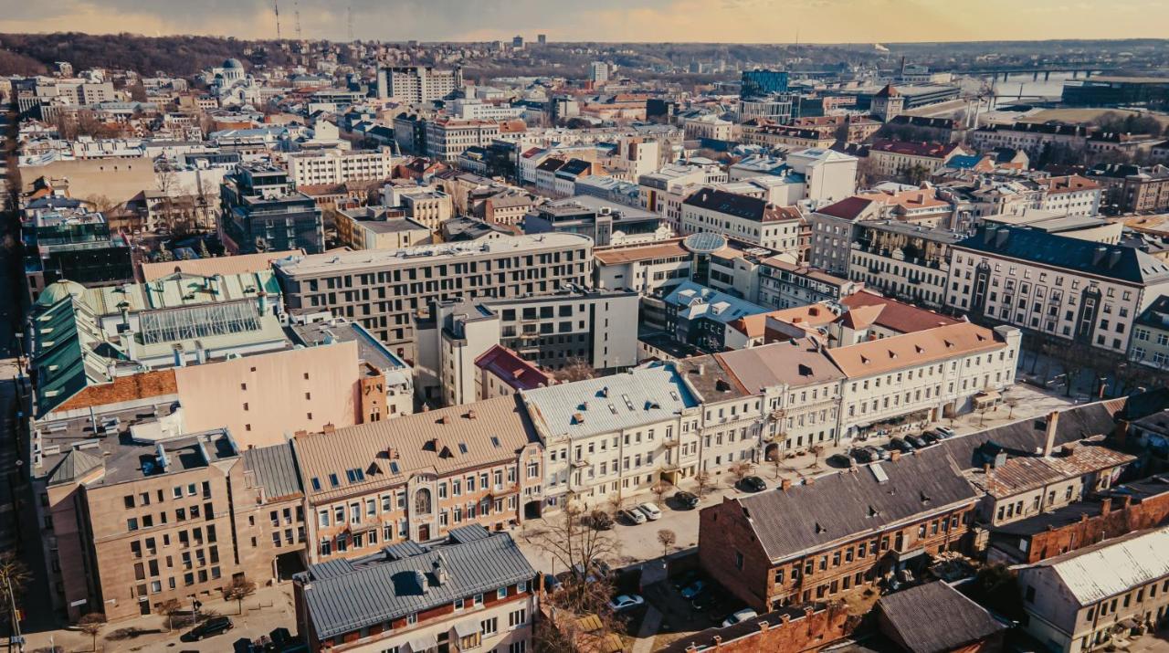 Beautiful Apartment In The Heart Of Kaunas Luaran gambar